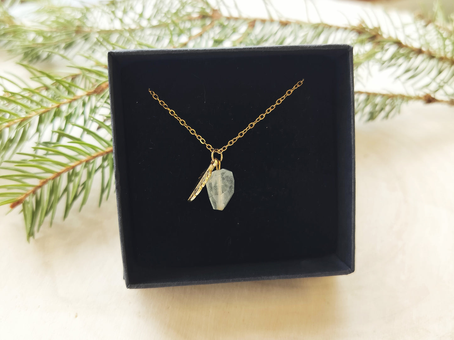 Satakieli koru RST kulta (topaasi)