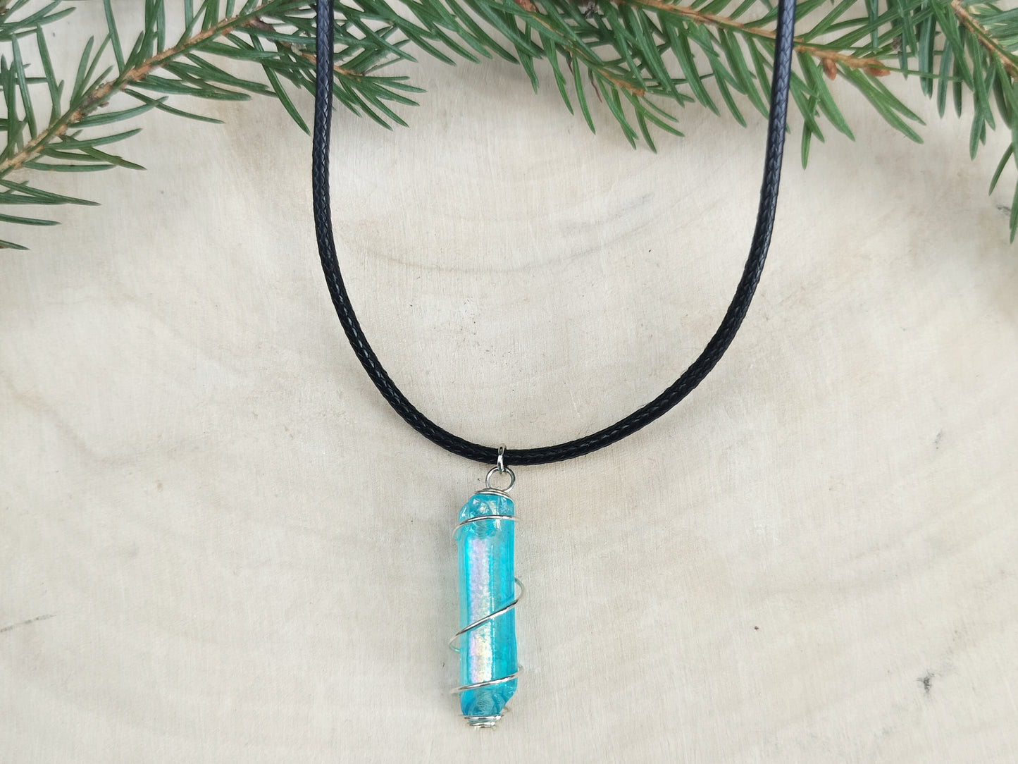 Aqua-aura riipus