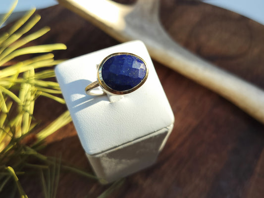 Lapis Lazuli sormus fasetti